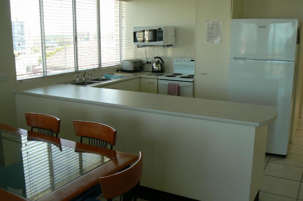 Seafarer Chase Apartments Caloundra Room photo